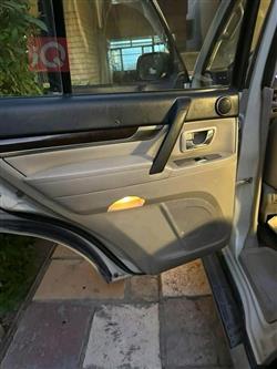 ميتسوبيشي باجيرو